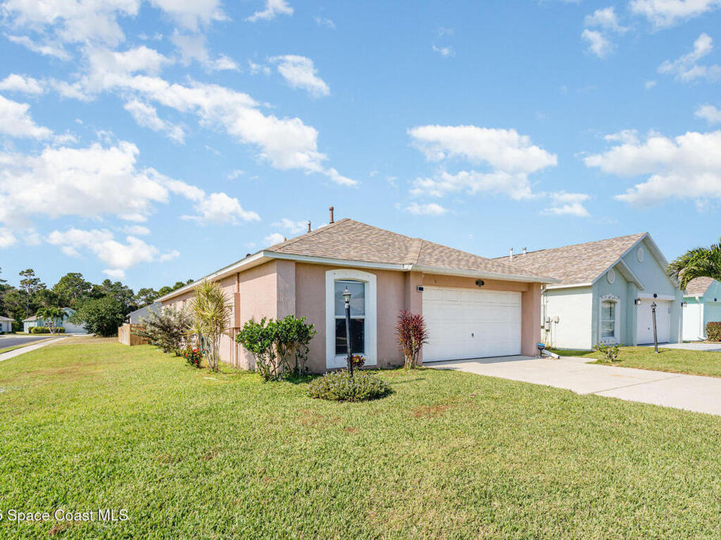 2188 Redwood Circle, Palm Bay, FL 32905