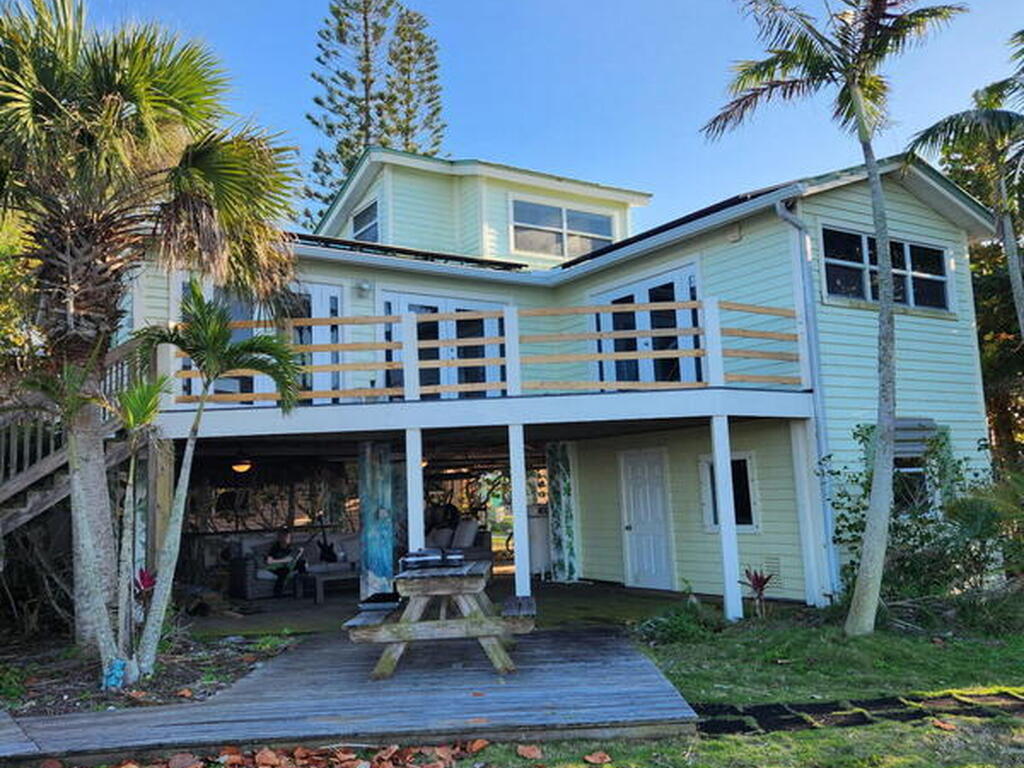 53 Vip Island Island, Grant-Valkaria, FL 32949