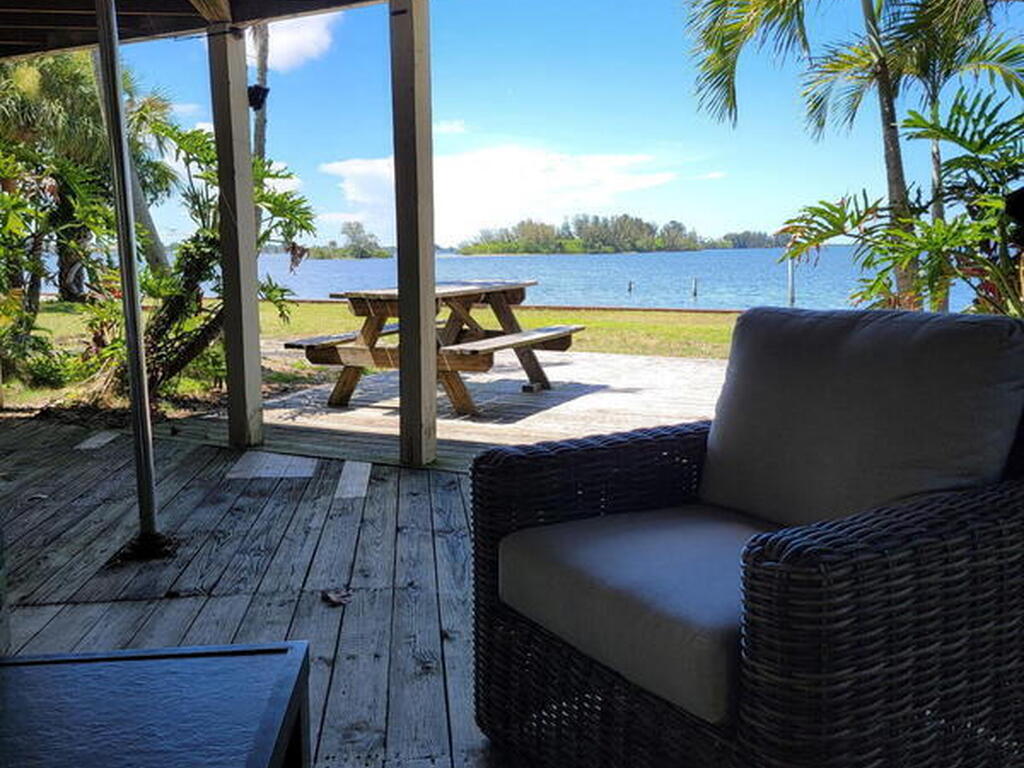 53 Vip Island Island, Grant-Valkaria, FL 32949