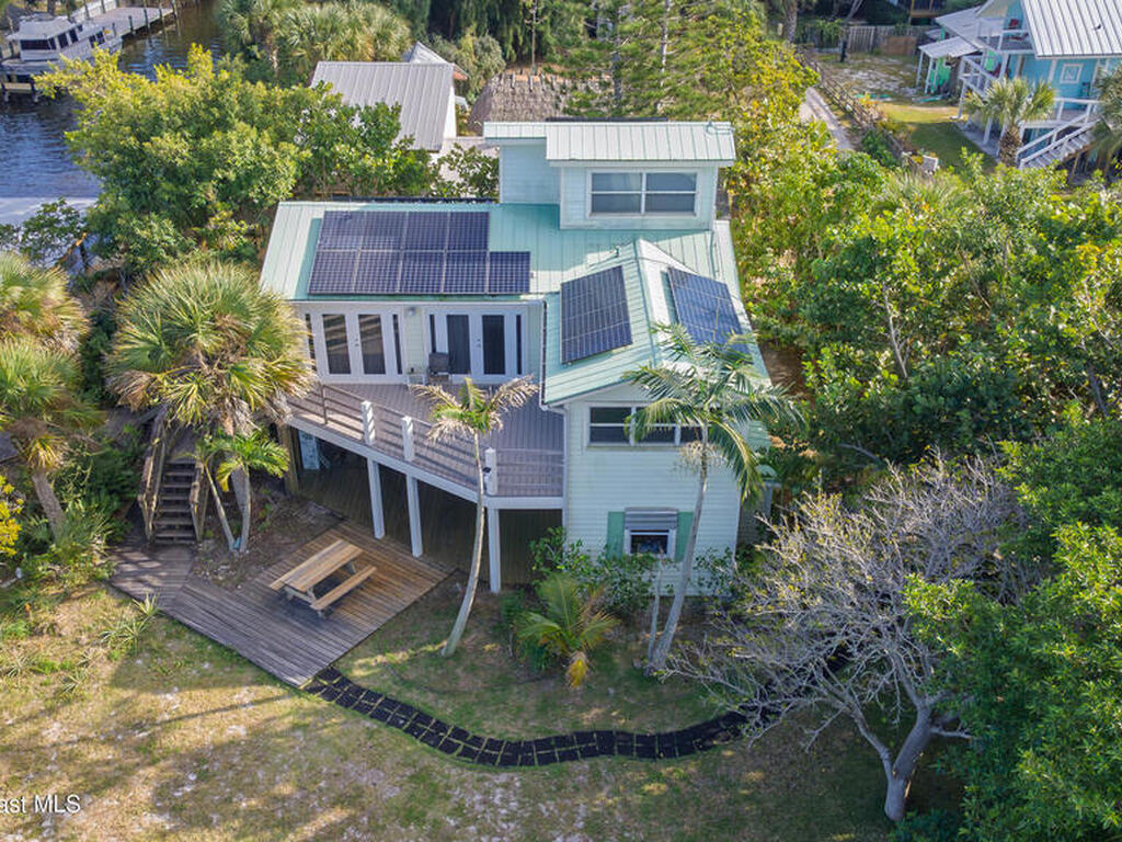 53 Vip Island Island, Grant-Valkaria, FL 32949