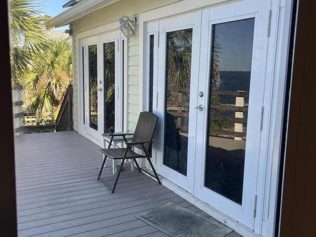 53 Vip Island Island, Grant-Valkaria, FL 32949