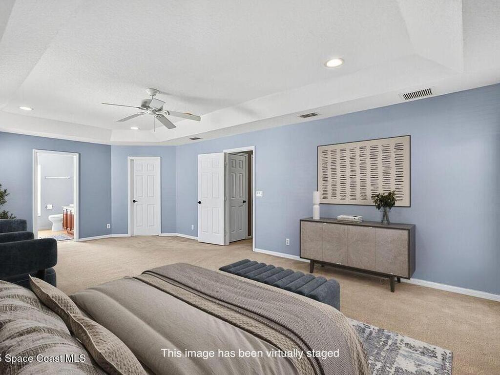 689 Carriage Lake Way, Vero Beach, FL 32968