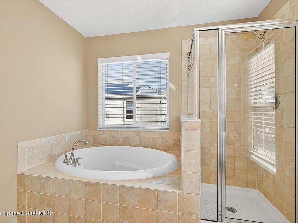 689 Carriage Lake Way, Vero Beach, FL 32968