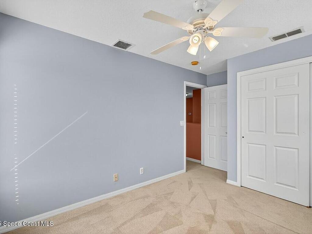 689 Carriage Lake Way, Vero Beach, FL 32968