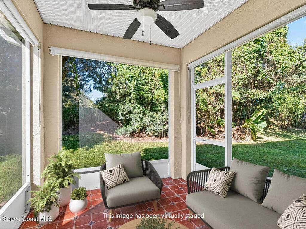 689 Carriage Lake Way, Vero Beach, FL 32968