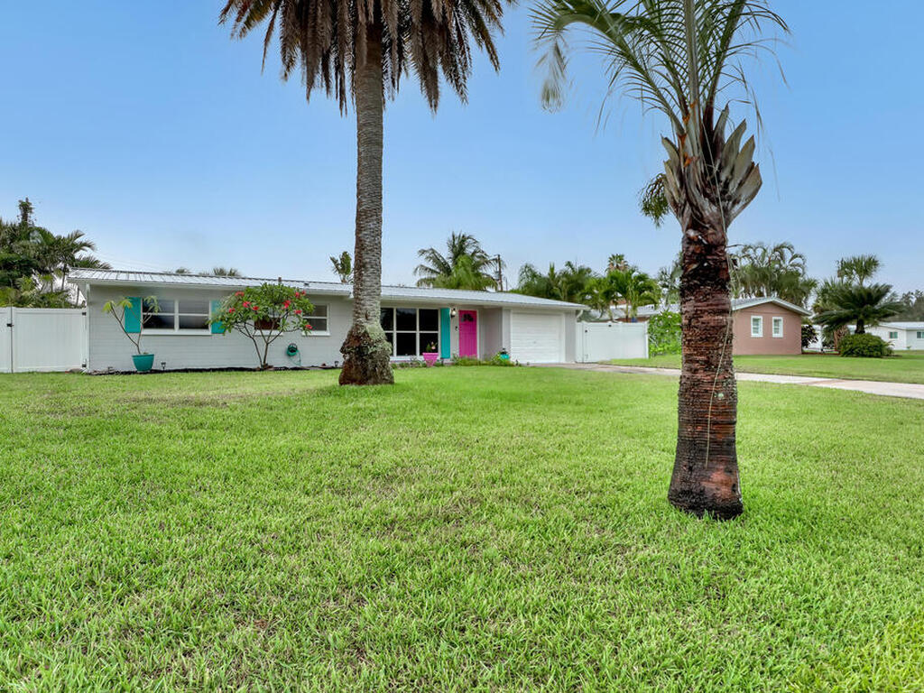 1054 Bali Road, Cocoa Beach, FL 32931