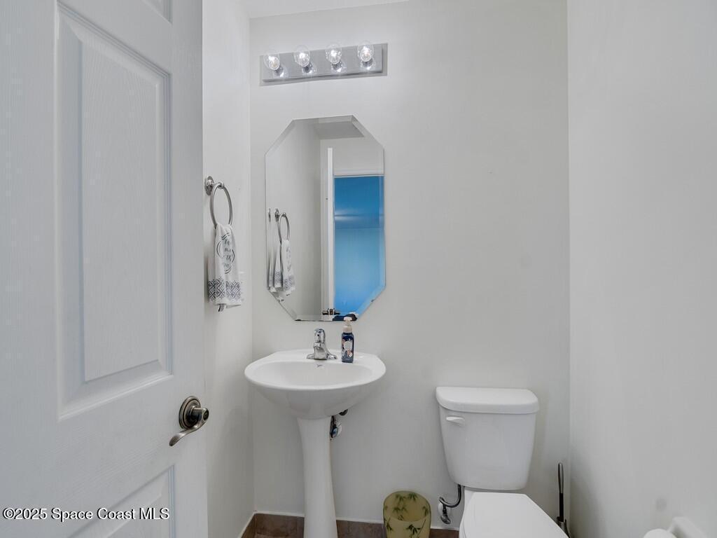 5595 45th Avenue, Vero Beach, FL 32967