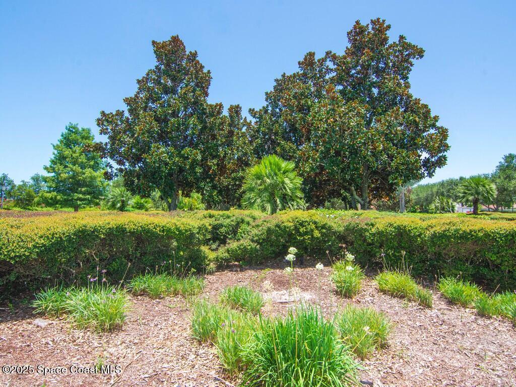 5595 45th Avenue, Vero Beach, FL 32967