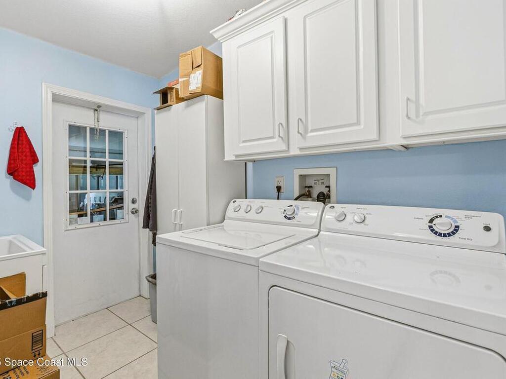 595 Outer Drive, Cocoa, FL 32926