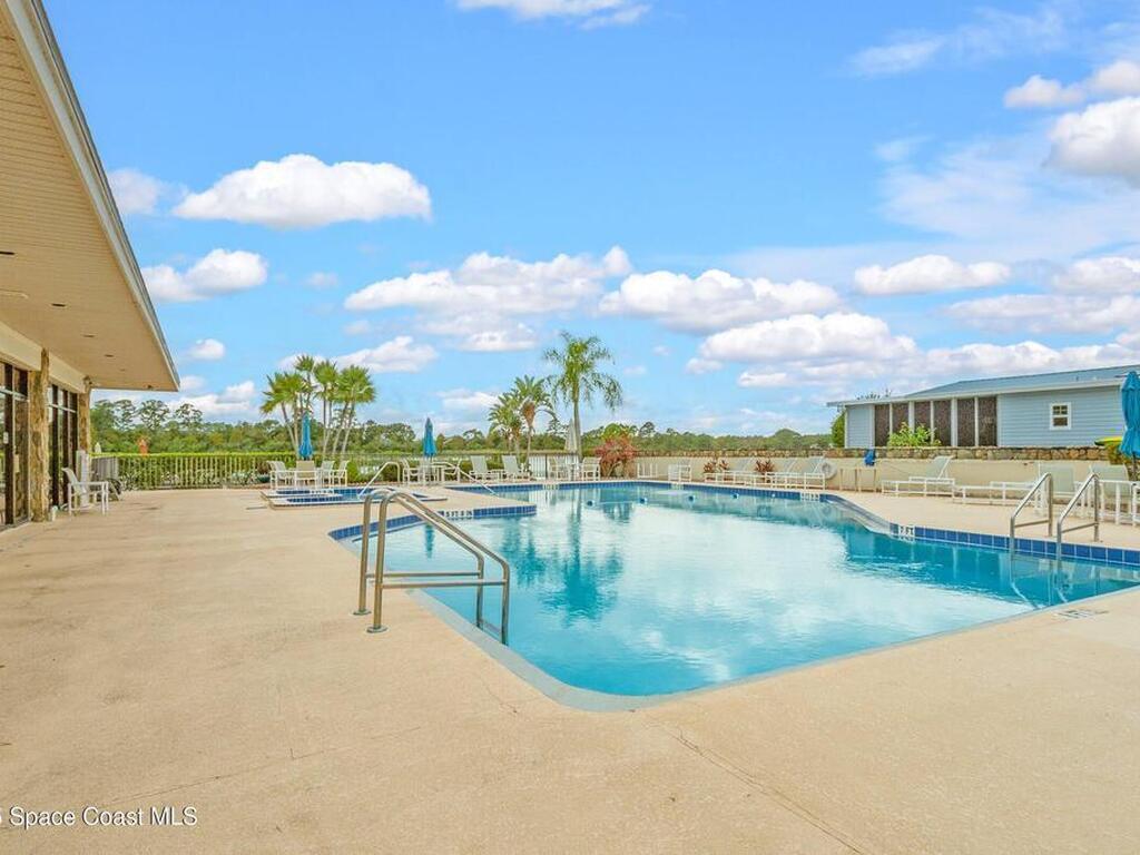 595 Outer Drive, Cocoa, FL 32926