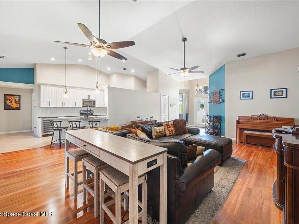 1235 Pemberton Trail, Palm Bay, FL 32907