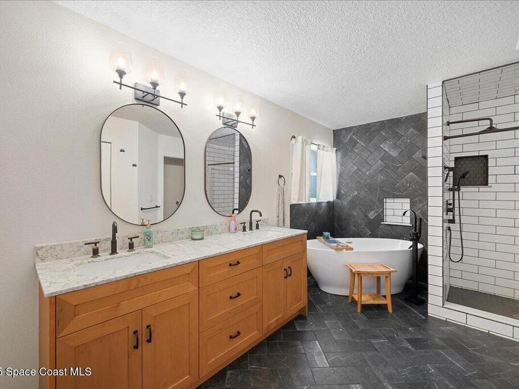 1235 Pemberton Trail, Palm Bay, FL 32907