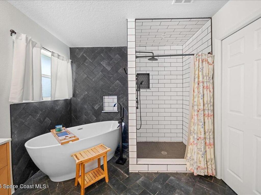 1235 Pemberton Trail, Palm Bay, FL 32907