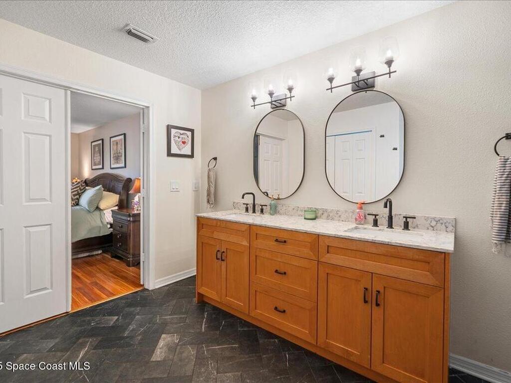 1235 Pemberton Trail, Palm Bay, FL 32907