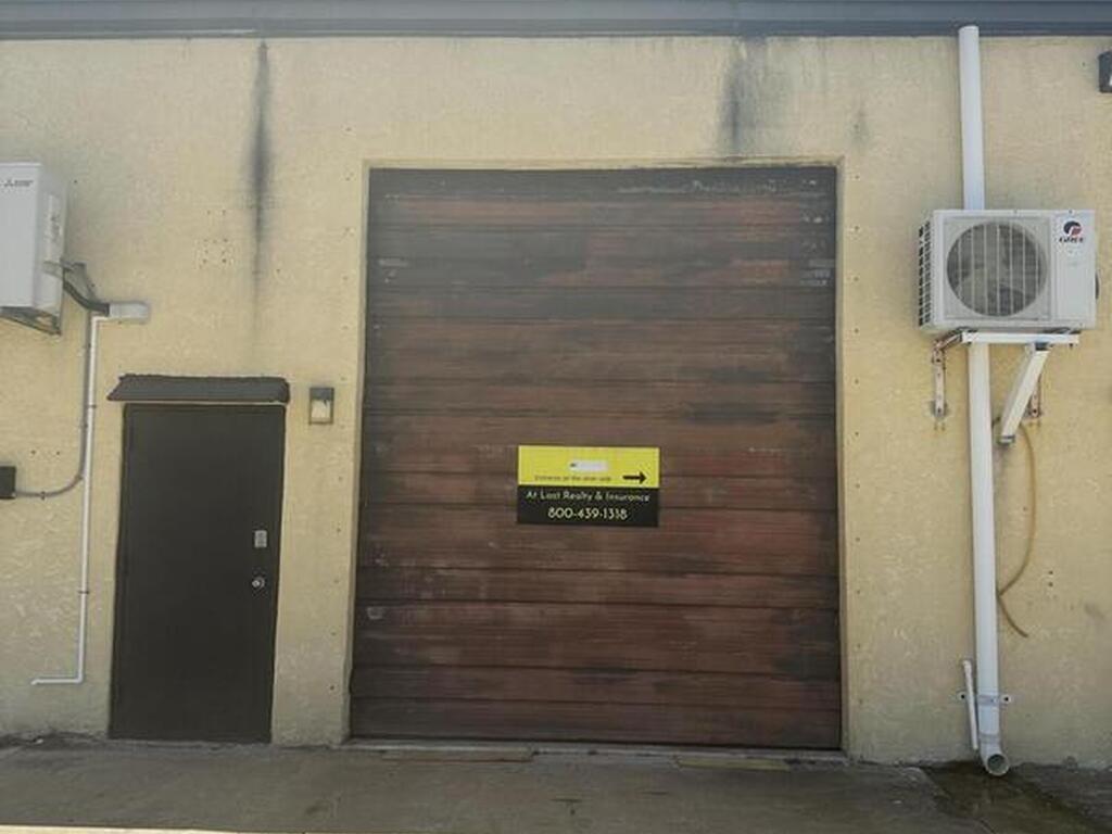 1300 Clearmont Street, Palm Bay, FL 32905