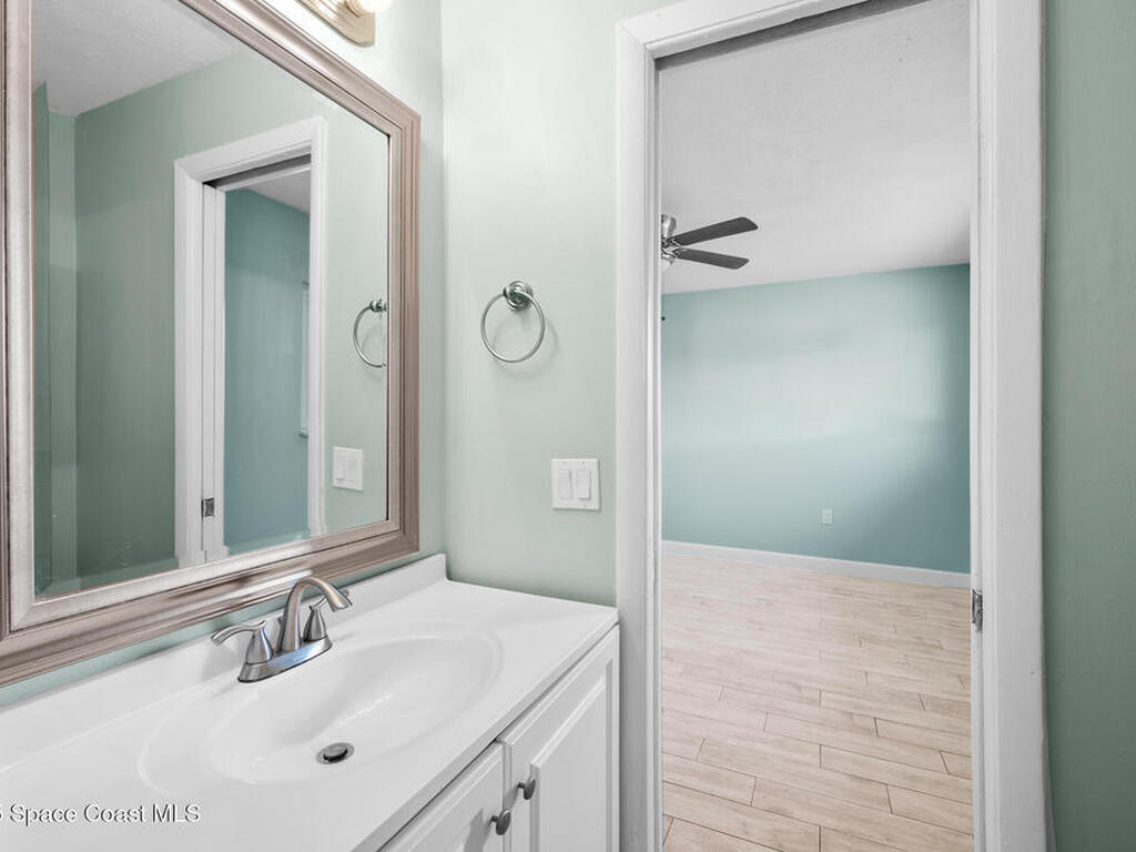 627 Ridge Club Drive, Melbourne, FL 32934