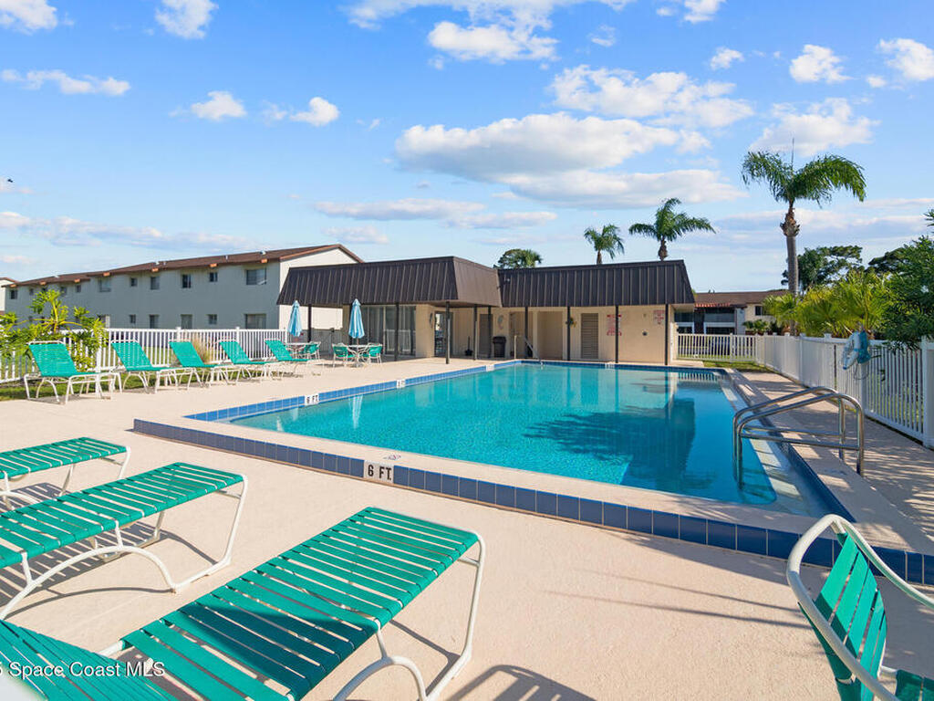 627 Ridge Club Drive, Melbourne, FL 32934