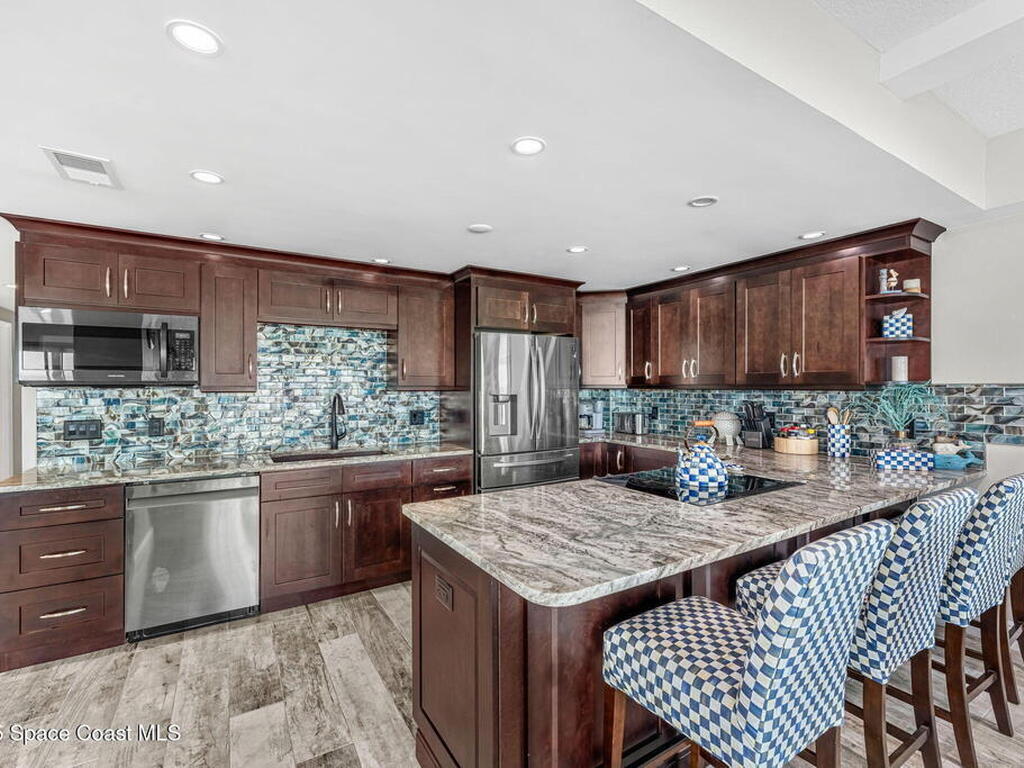 995 N Highway A1a, Indialantic, FL 32903