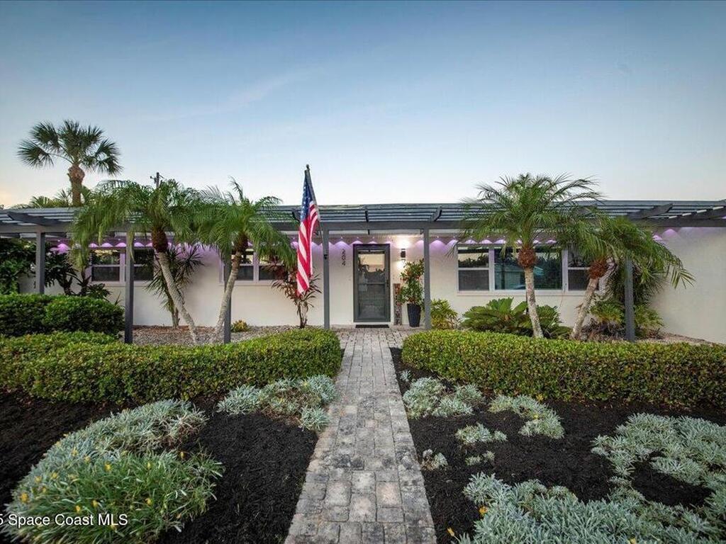 204 E Coral Way, Indialantic, FL 32903