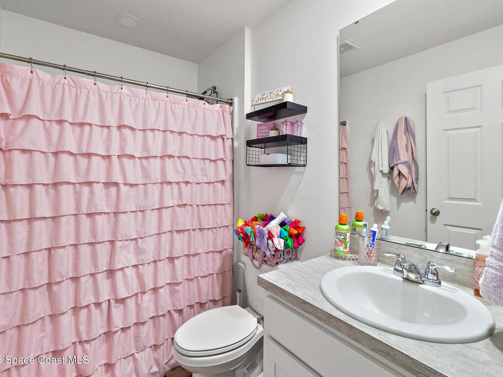 3010 Vista Palm Drive, Edgewater, FL 32141