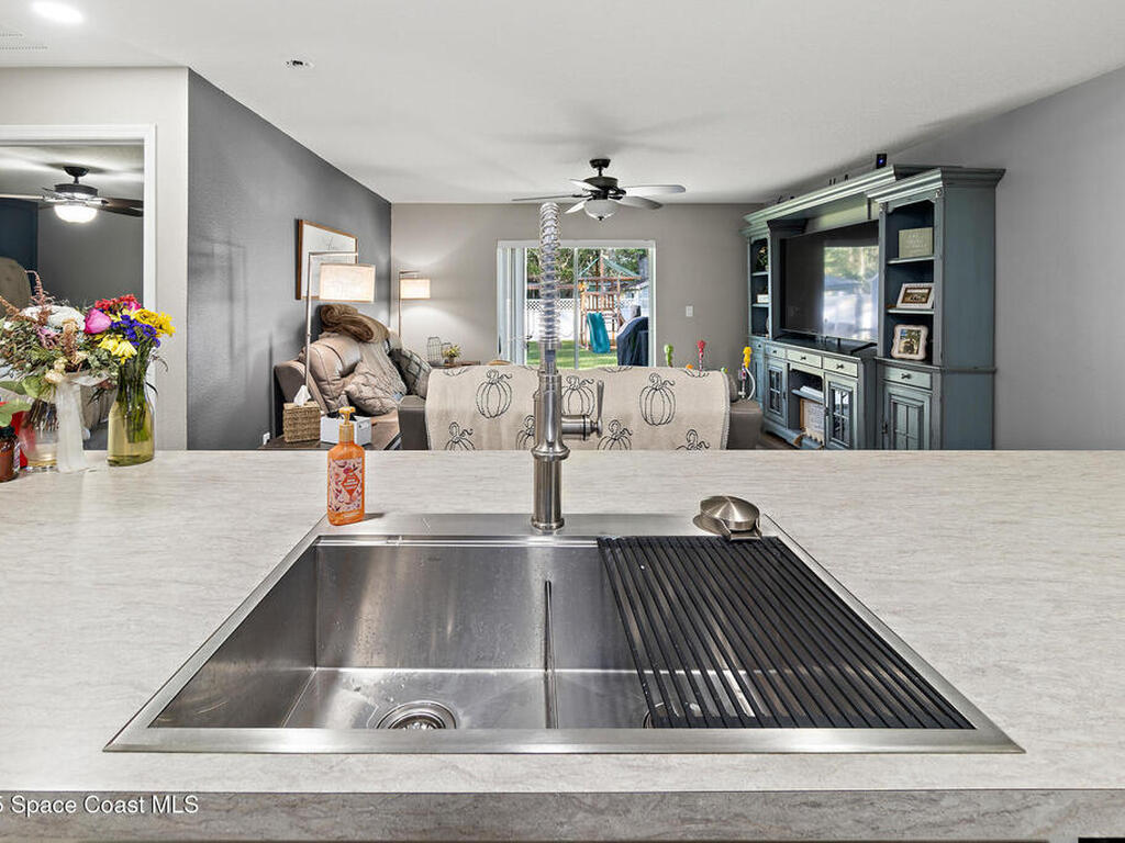 3010 Vista Palm Drive, Edgewater, FL 32141