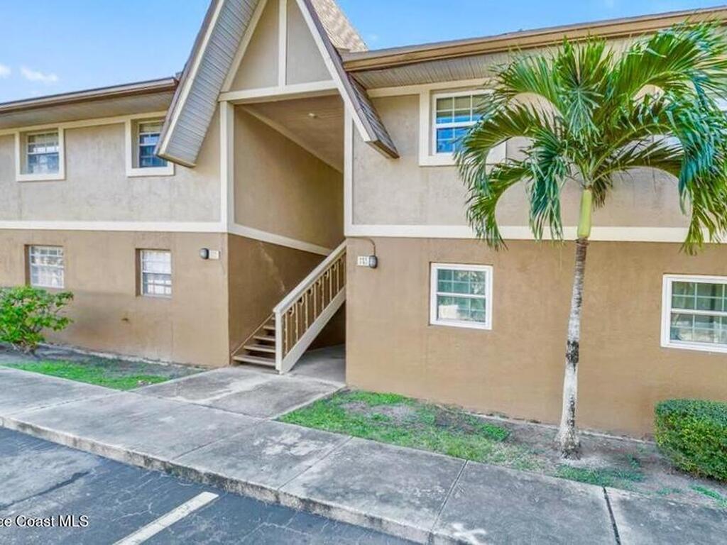 241 Bristol Court, Melbourne, FL 32935