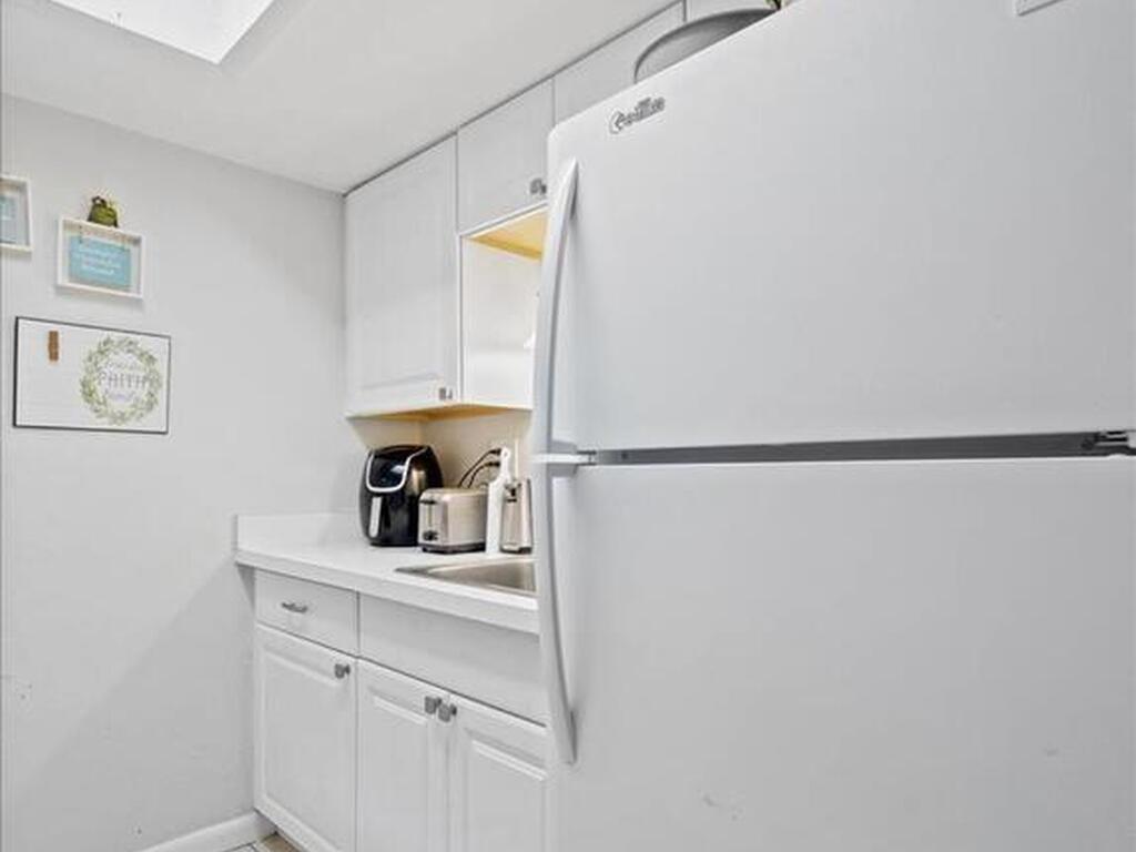 241 Bristol Court, Melbourne, FL 32935