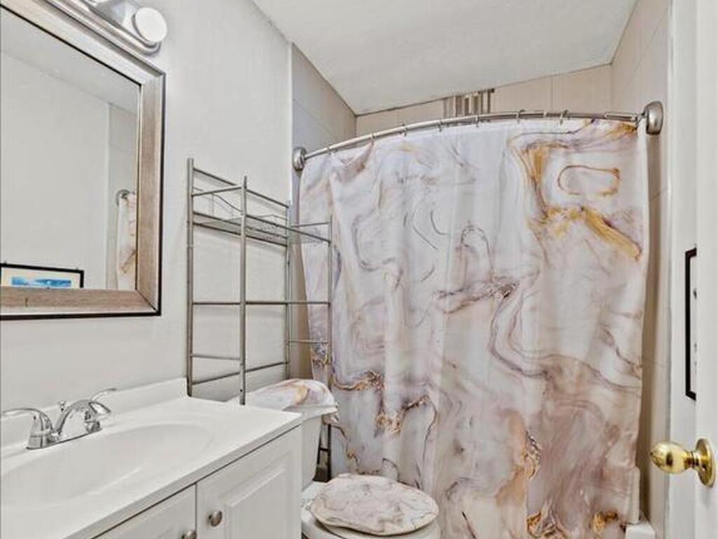 241 Bristol Court, Melbourne, FL 32935