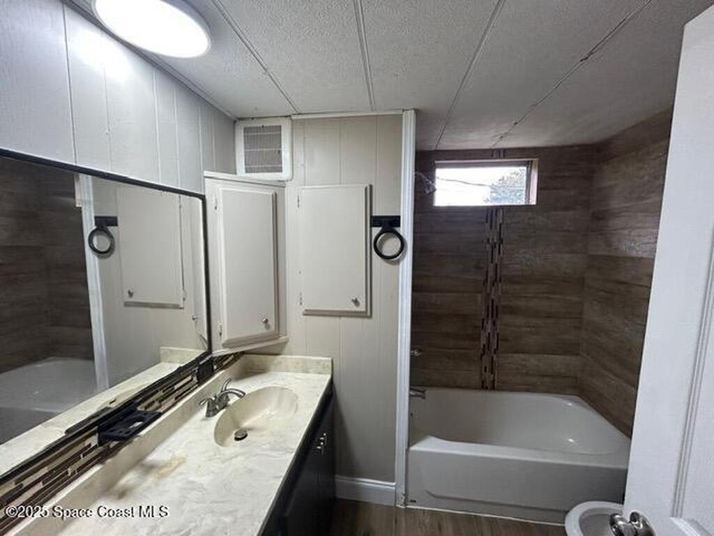 355 Saint Charles Avenue, Merritt Island, FL 32953