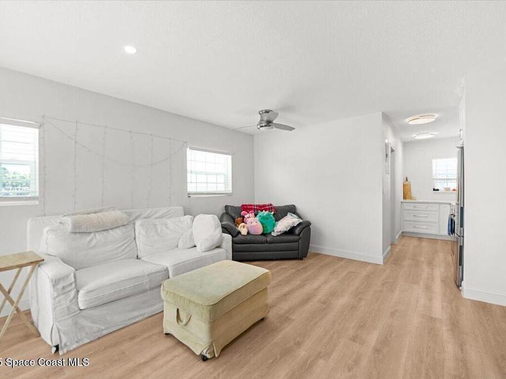 390 W Cocoa Beach Causeway, Cocoa Beach, FL 32931