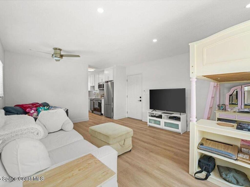 390 W Cocoa Beach Causeway, Cocoa Beach, FL 32931