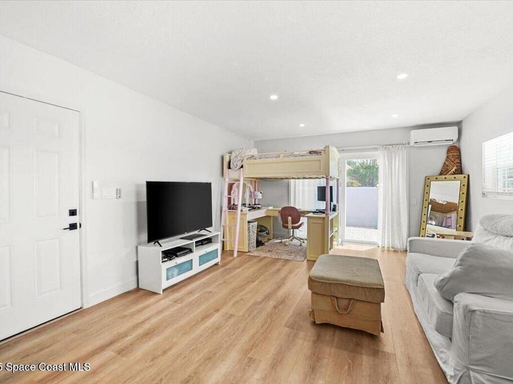 390 W Cocoa Beach Causeway, Cocoa Beach, FL 32931