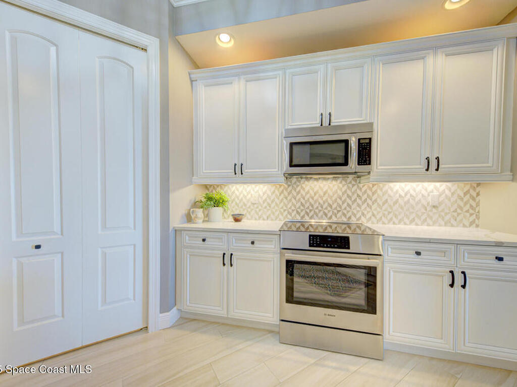 2022 Julep Drive, Cocoa Beach, FL 32931