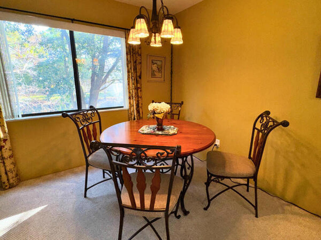 7820 Shadowood Drive, Melbourne, FL 32904