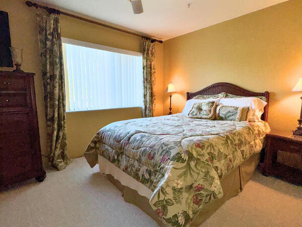 7820 Shadowood Drive, Melbourne, FL 32904