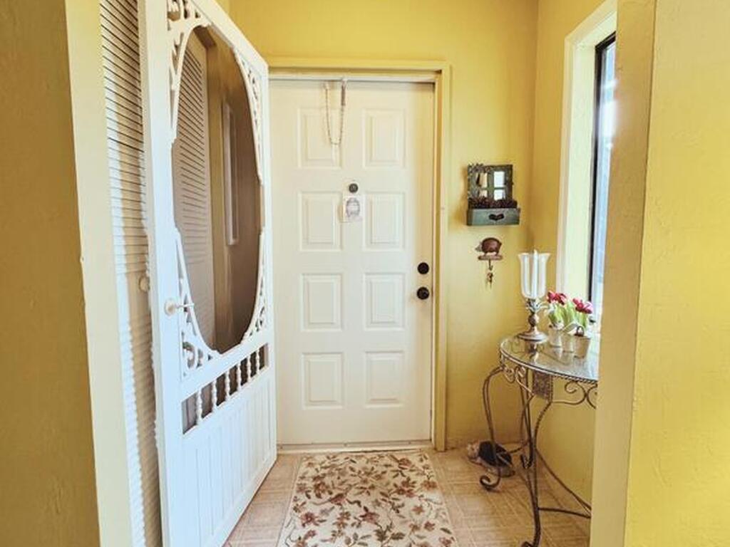 7820 Shadowood Drive, Melbourne, FL 32904