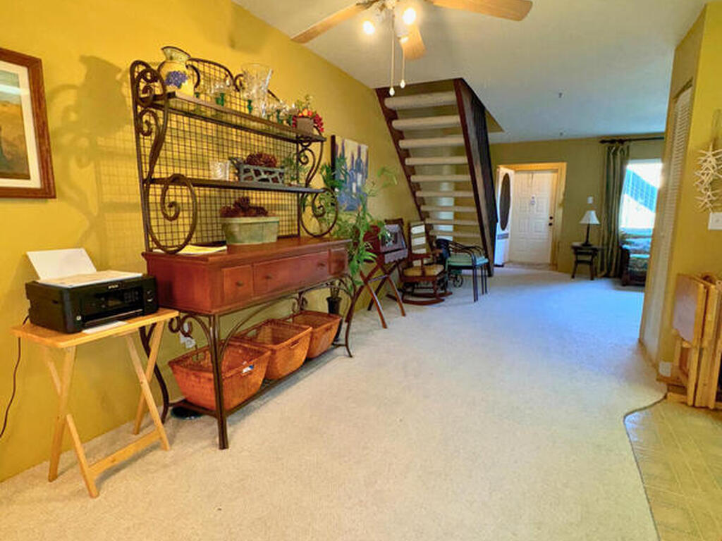 7820 Shadowood Drive, Melbourne, FL 32904