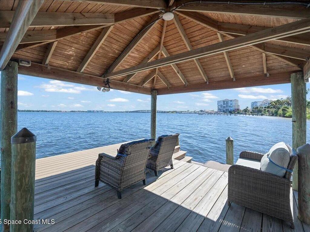 241 N Indian River Drive, Cocoa, FL 32922