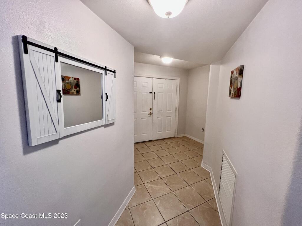 800 Del Rio Way, Merritt Island, FL 32953