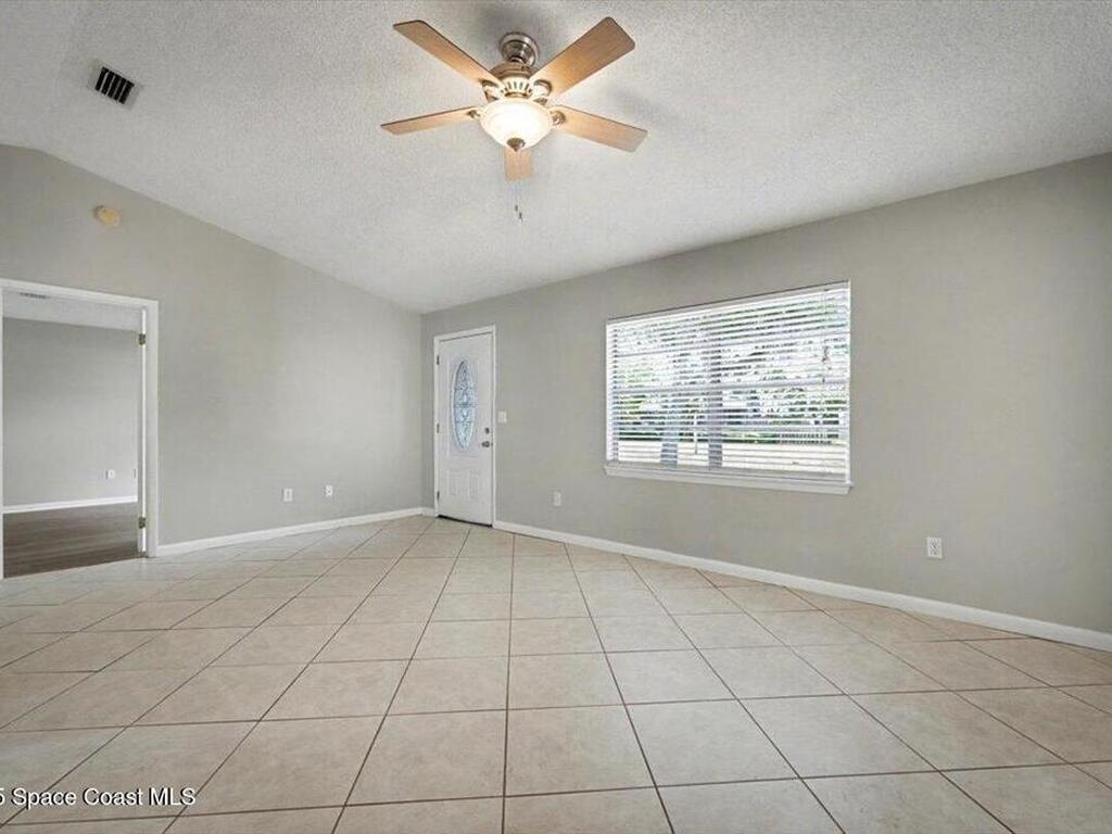 173 N Ridgewood Avenue, Ormond Beach, FL 32174