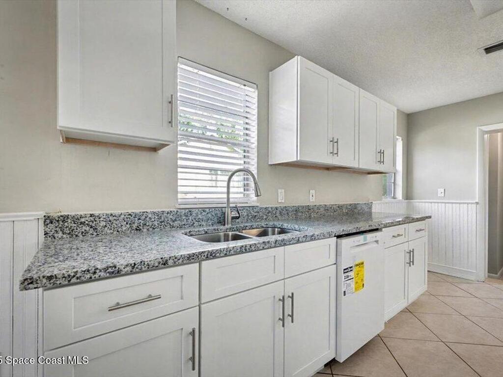 173 N Ridgewood Avenue, Ormond Beach, FL 32174