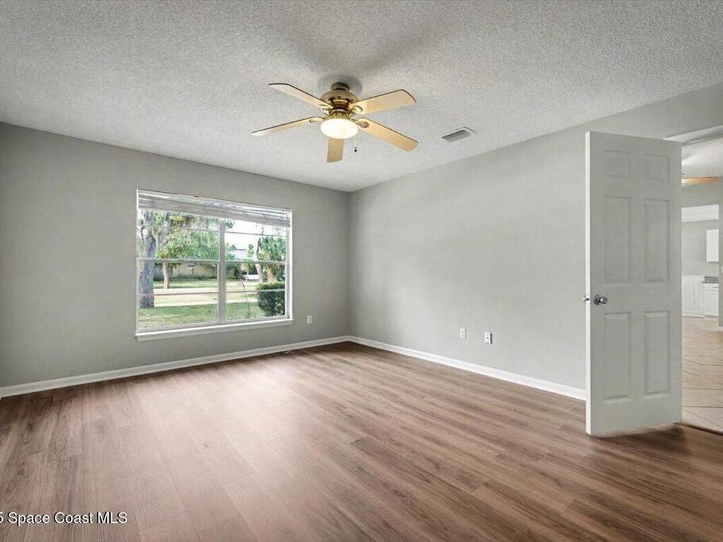 173 N Ridgewood Avenue, Ormond Beach, FL 32174