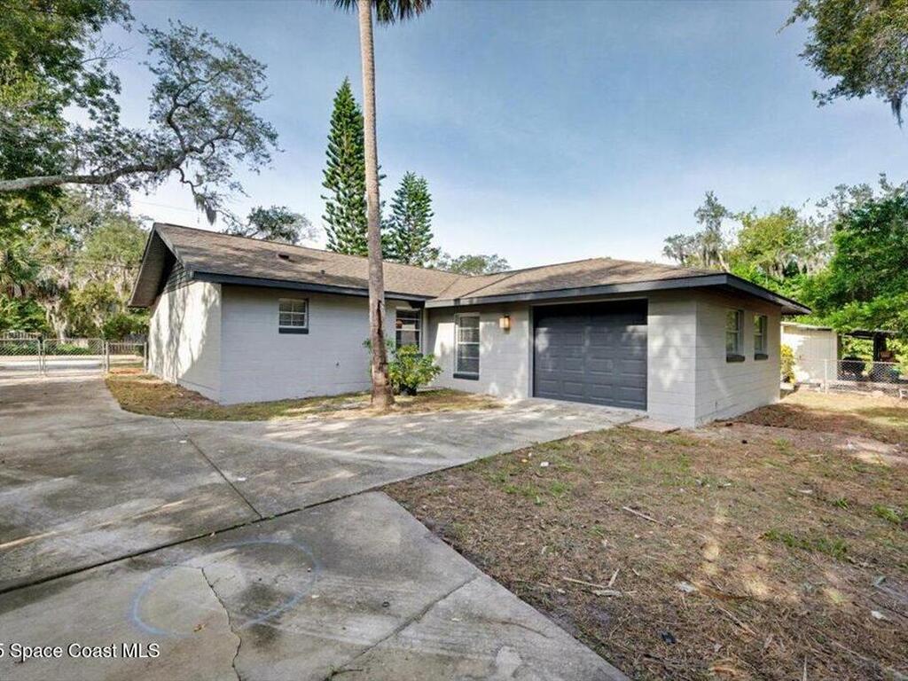 173 N Ridgewood Avenue, Ormond Beach, FL 32174