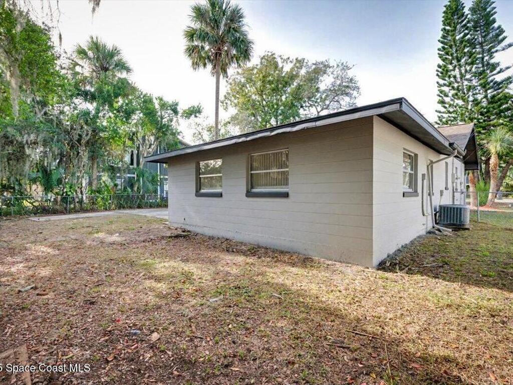 173 N Ridgewood Avenue, Ormond Beach, FL 32174