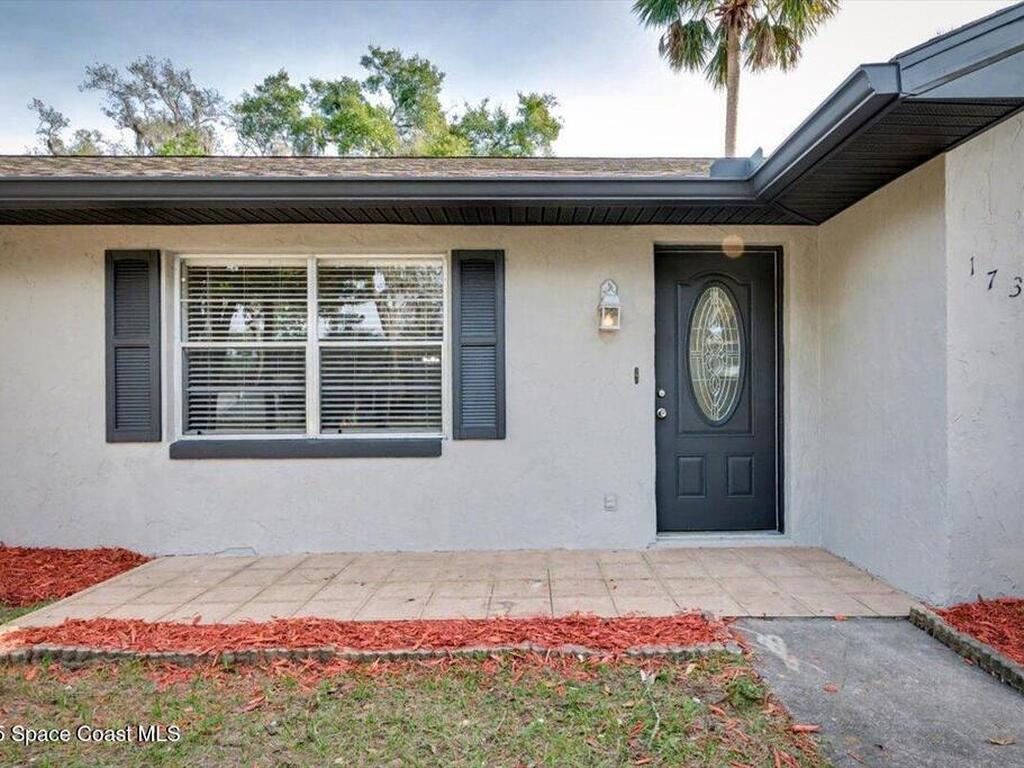 173 N Ridgewood Avenue, Ormond Beach, FL 32174