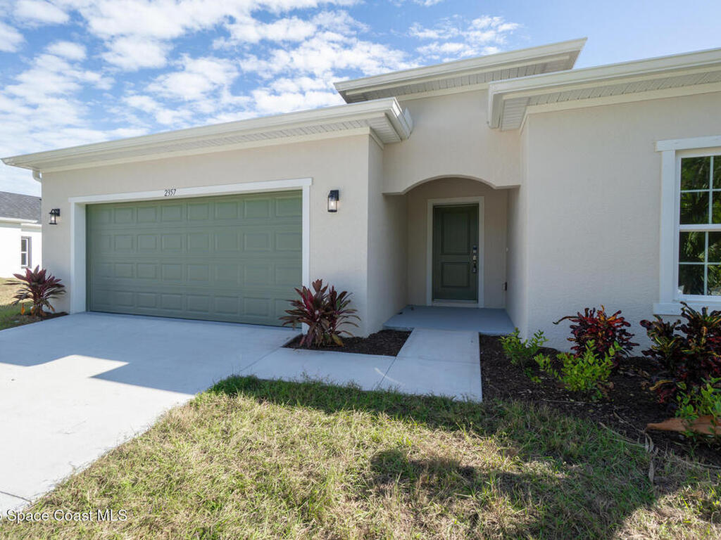 2357 Hagoplan Avenue, Palm Bay, FL 32908