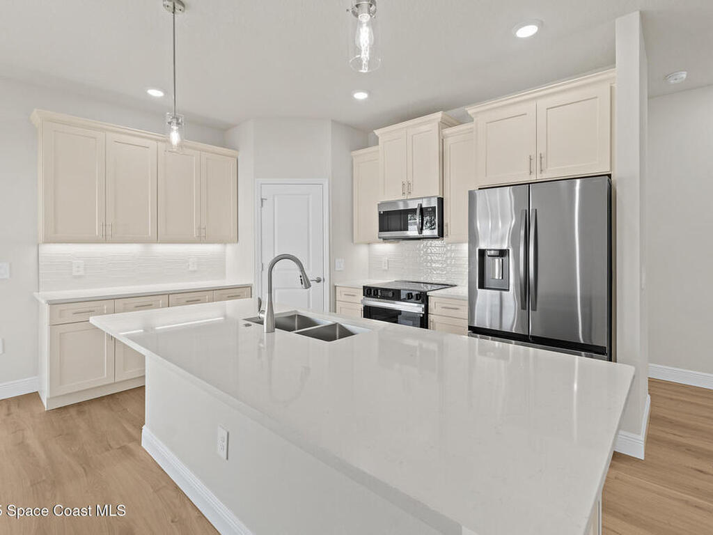 2357 Hagoplan Avenue, Palm Bay, FL 32908