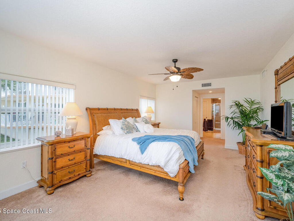 807 Mystic Dr, Cape Canaveral, FL 32920