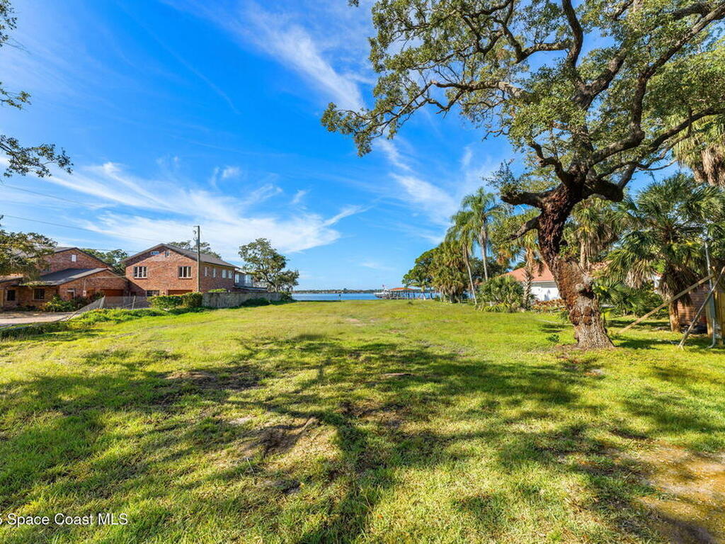 Crooked Mile Road, Merritt Island, FL 32952