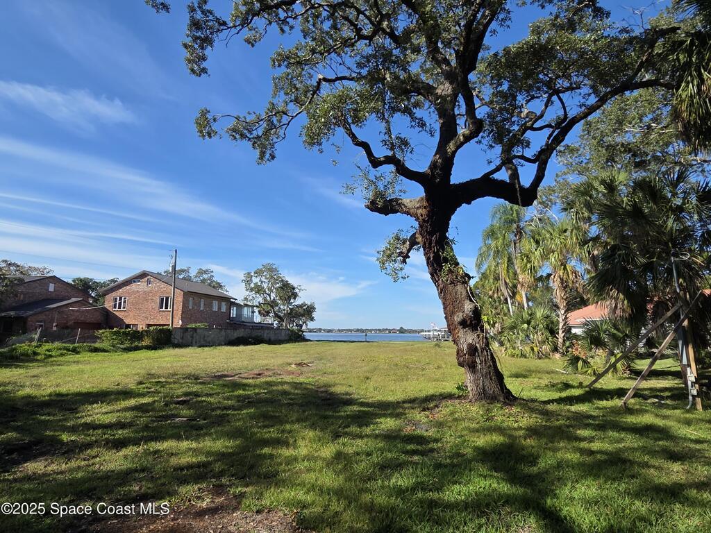 Crooked Mile Road, Merritt Island, FL 32952